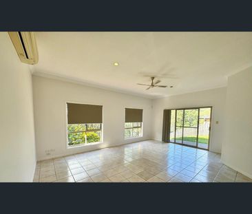 26 Manra Way, Pacific Pines, Qld 4211 - Photo 6