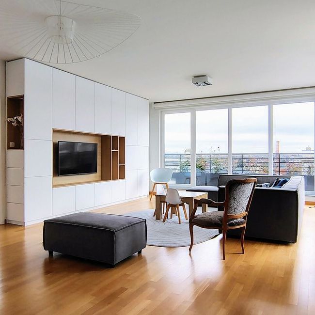 Appartement te huur in Etterbeek voor € 2.800 met 3 slaapkamers - Photo 1