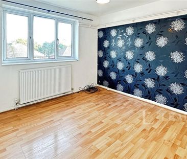 2 bedroom maisonette to rent Deep Denes, Luton, Bedfordshire, LU2 - Photo 5