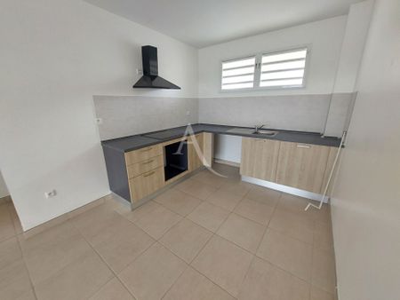 Location Appartement 53.25m² 2 pièces Fort de france - Photo 3