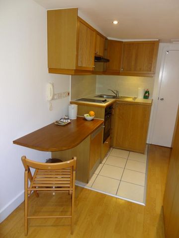 Flat 27 Cartwright Gardens, Bloomsbury WC1H 9EH - Photo 3