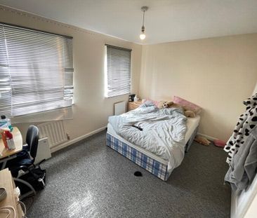 4 bedroom house to rent - Photo 2