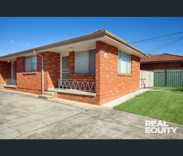 13 Quota Avenue, Chipping Norton, NSW 2170 - Photo 2