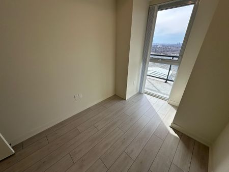 For Lease - 38 Annie Craig Drive Unit# 2511, Toronto, Ontario - Photo 4