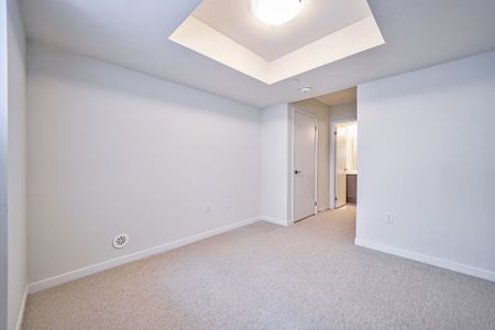 For Lease - 151 Honeycrisp Crescent Unit# 180, Vaughan, Ontario - Photo 4