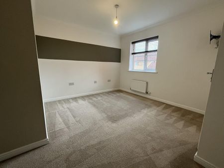 3 bedroom end of terrace house to rent - Photo 2