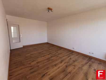 Charmant F1 clair et ensoleillé avec vue dégagée à 5 mn centre ville et commerces - Photo 4