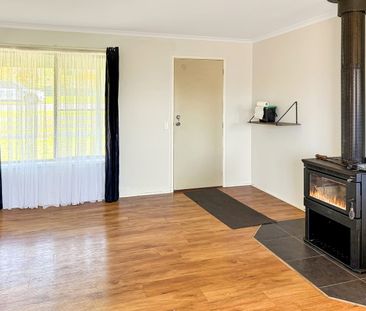 Charming Home - Photo 1