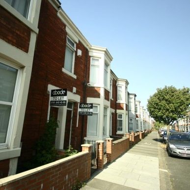 3 Bed - King John Terrace, Heaton, Ne6 - Photo 1