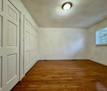 Detached Home For Lease | X8118646 - Photo 2