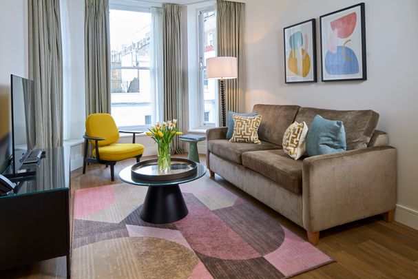 A luxurious two-bedroom apartment at Cheval Harrington Court, South Kensington, London SW7 - Photo 1