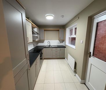 Beechmount Parade, - Photo 5