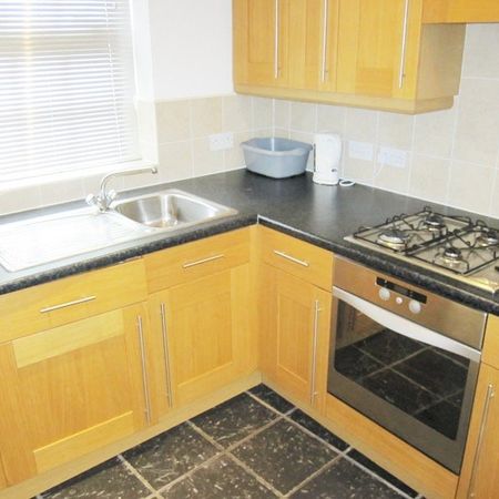 2 bedroom property to rent - Photo 4