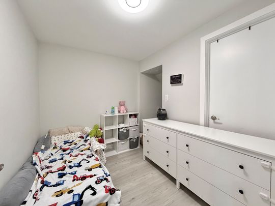 For Lease - 25 Clara May Avenue Unit# Bsmt, East Gwillimbury, Ontario - Photo 1