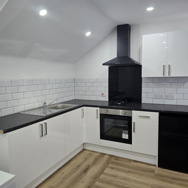 1 bedroom flat to rent - Photo 1