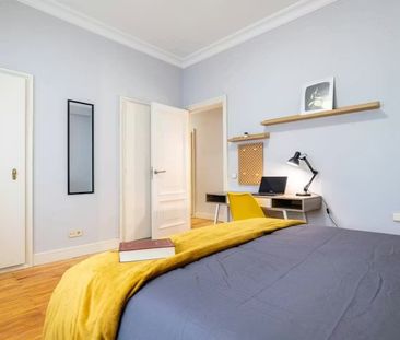 Paseo de la Castellana, Madrid, Community of Madrid 28046 - Photo 1