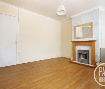3 bedroom terraced house to rent - Photo 5