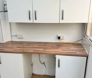 4 Bed Terraced House, Beckford Road, CR0 - Photo 4
