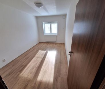 Pronájem bytu 2+kk 56 m2 - Fotografie 2