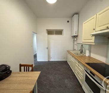 Location Appartement 4 pièces 81m² MARSEILLE 12ème - Photo 6