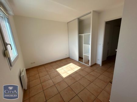 Location Appartement 3 pièces 64m² NIMES 30000 - Photo 2