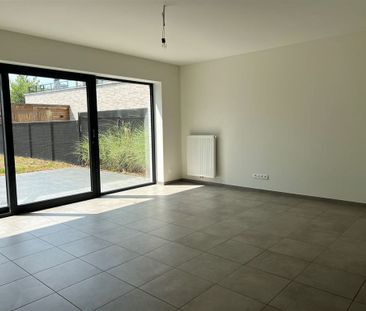 Instapklare woning in hedendaagse stijl in het centrum van Neeroeteren - Photo 5