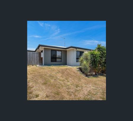 1/4 Osprey Close, Slade Point, Qld 4740 - Photo 5