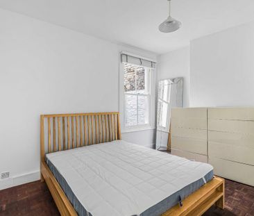 2 bedroom flat to rent - Photo 6