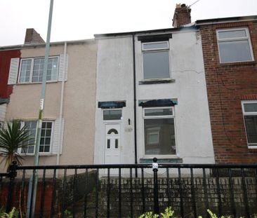 2 bedroom terraced house to rent - Photo 4
