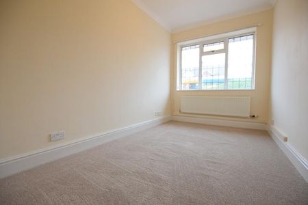 3 bedroom detached house to rent - Photo 3