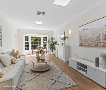 Immaculate Homette In Well Sought After Location - Photo 4