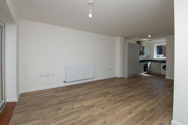 2 bedroom house to rent - Photo 1