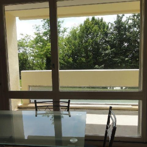 Location Appartement 1 pièce 33m² LE CREUSOT 71200 - Photo 1