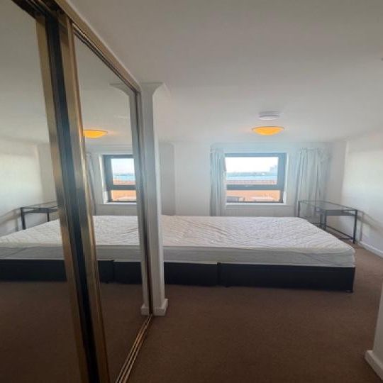 3beds Room Only - Photo 1