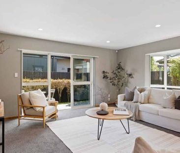 Private Rear 3-Bedroom Townhouse - Photo 2