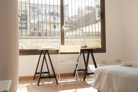 Carrer de Balmes, Barcelona, Catalonia 08008 - Photo 5