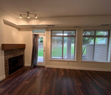 1 Bed +Den, 1 Bath – Aria - Photo 5