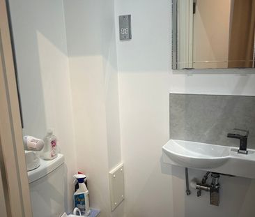 1 Bed Flat, London, SW2 - Photo 2