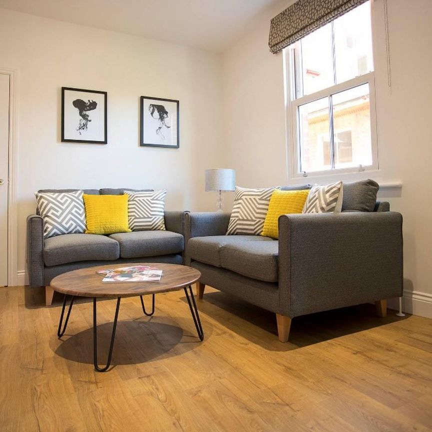 1 bedroom Flat To Let - Photo 1