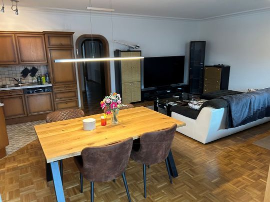 Möblierte 3.5 Zimmerwohnung mit Traumaussicht - Photo 1