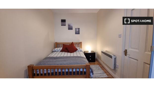 1-bedroom apartment for rent in Cabra-Drumcondra, Dublin - Photo 1