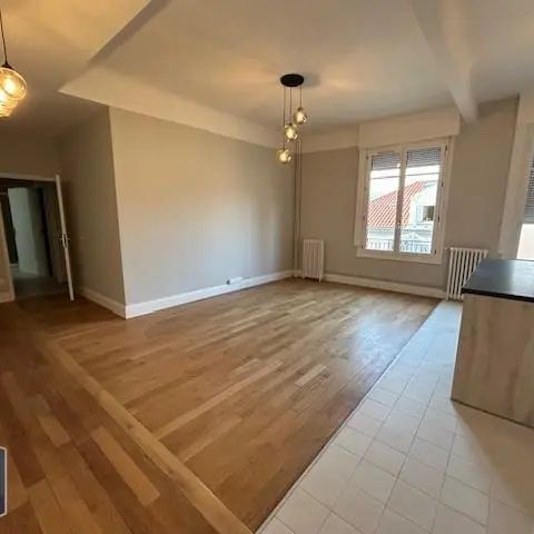 Appartement à louer 3 pièces 76.45m² - Photo 1