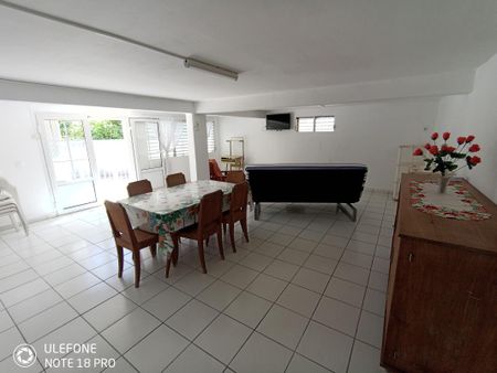 Location Appartement 2 pièces Meublé 68m² LE GOSIER 97190 - Photo 2