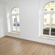 Haydnstr. 1, Wohnung 2 ~~~ Fußbodenheizung, Balkon, Tageslichtbad mit Wanne und Dusche, Abstellraum - Photo 1