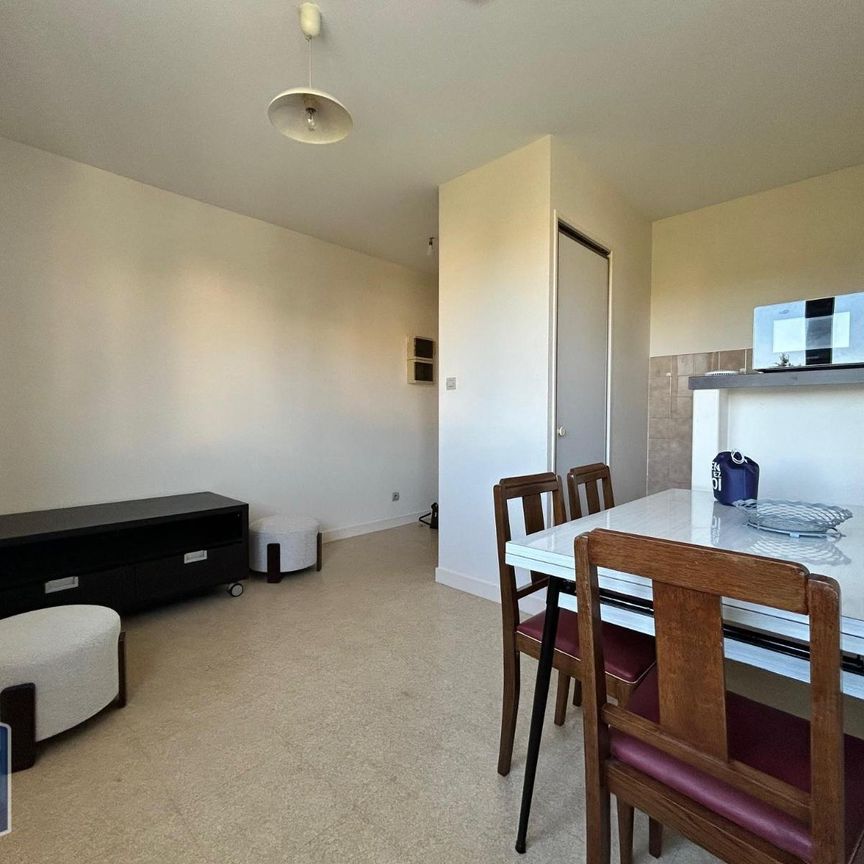 Location Appartement 1 pièce 23m² NIORT 79000 - Photo 1