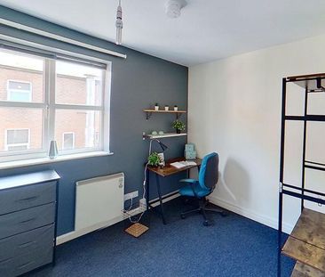 4 bedroom townhouse to rent - Photo 4