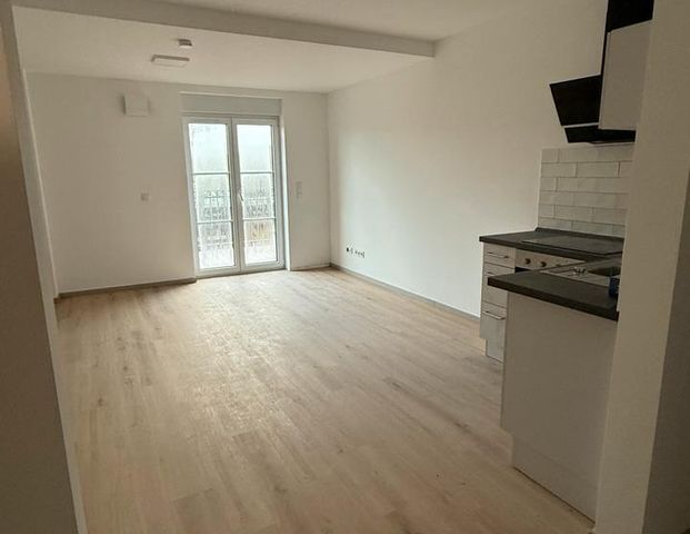 1ZKB mit Balkon ab sofort, Erstbezug nach Sanierung in 66130 - Photo 1