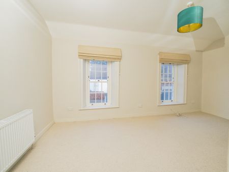 25 Victoria Road, Holywood, BT18 9BA - Photo 3