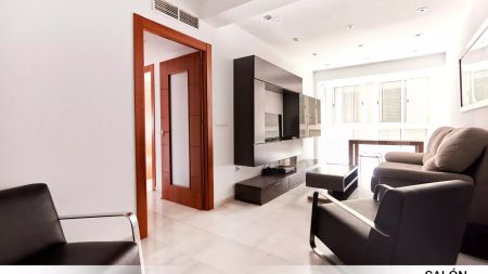 Room in a shared 3-bedroom apartment for rent in Los Remedios, perfect for students - Foto 3