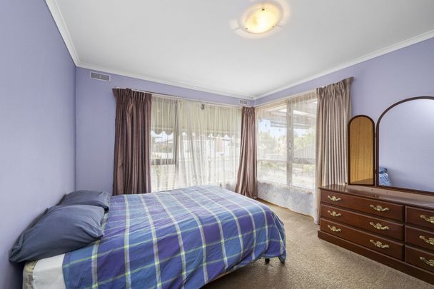 5 Huntington Street, Wendouree - Photo 1